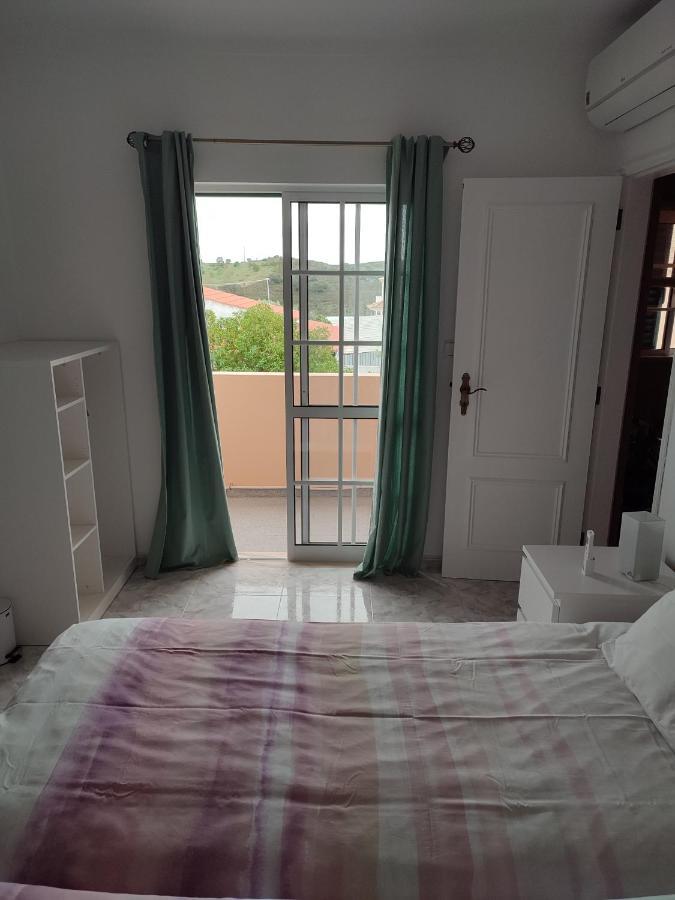 Guesthouse Monte Francisco Baanswy - 3 Quartos - Piscina Privada คาสโตรมาริม ภายนอก รูปภาพ
